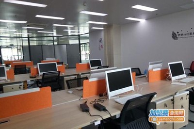 青華電腦圖文設(shè)計與軟件開發(fā) 數(shù)字化創(chuàng)意與技術(shù)的融合之路